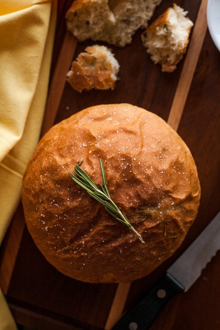 Bake Healthy, Freezer-Friendly Macaroni Grill Rosemary Bread at Home